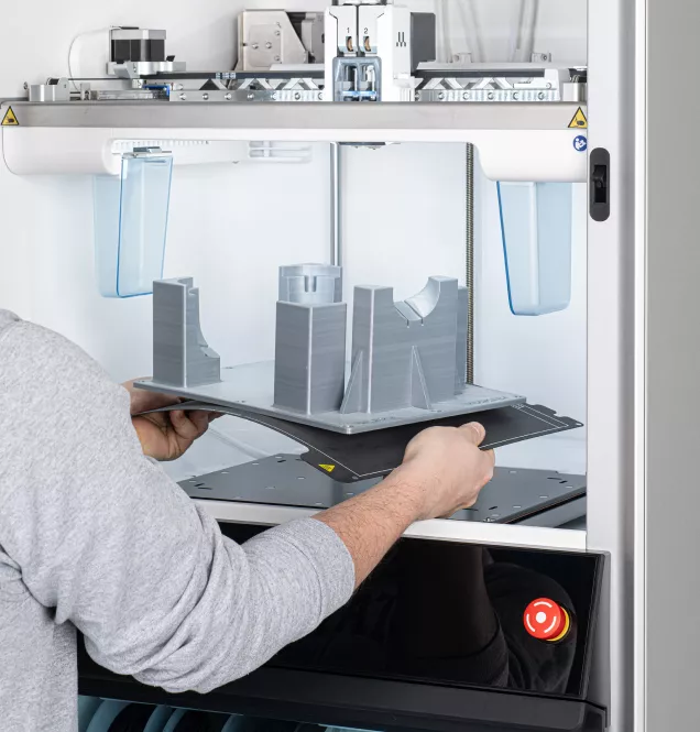 Get Reliable and Repeatable Results with the UltiMaker Factor 4 3D Printer.