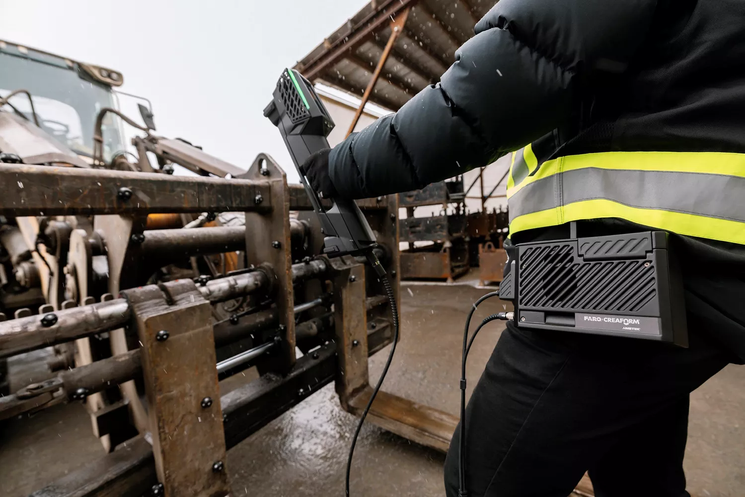 The Creaform HandySCAN MAX EVO 3D Scanner is extremely portable for real use scenarios