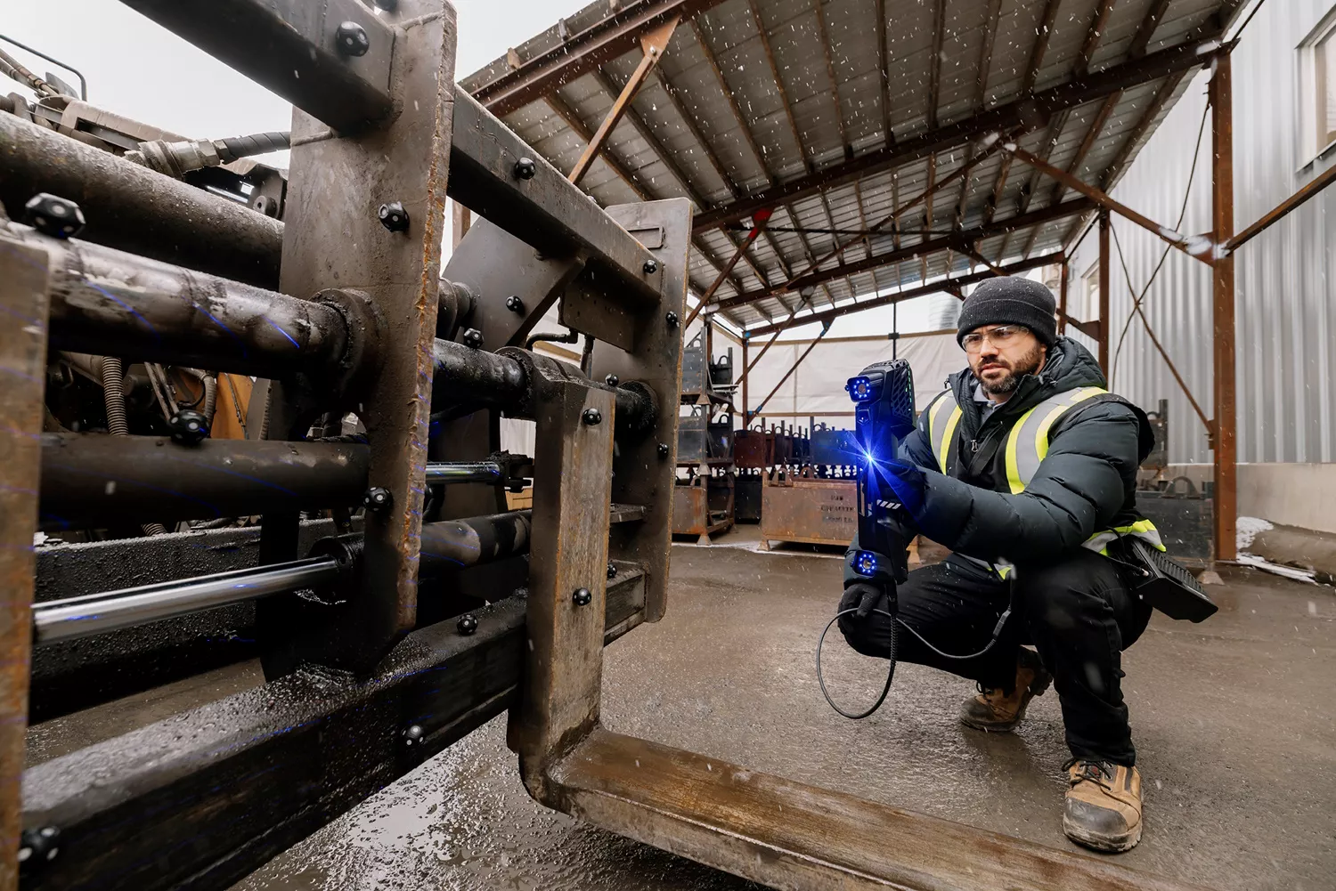 The HandySCAN MAX Series features wireless mobility