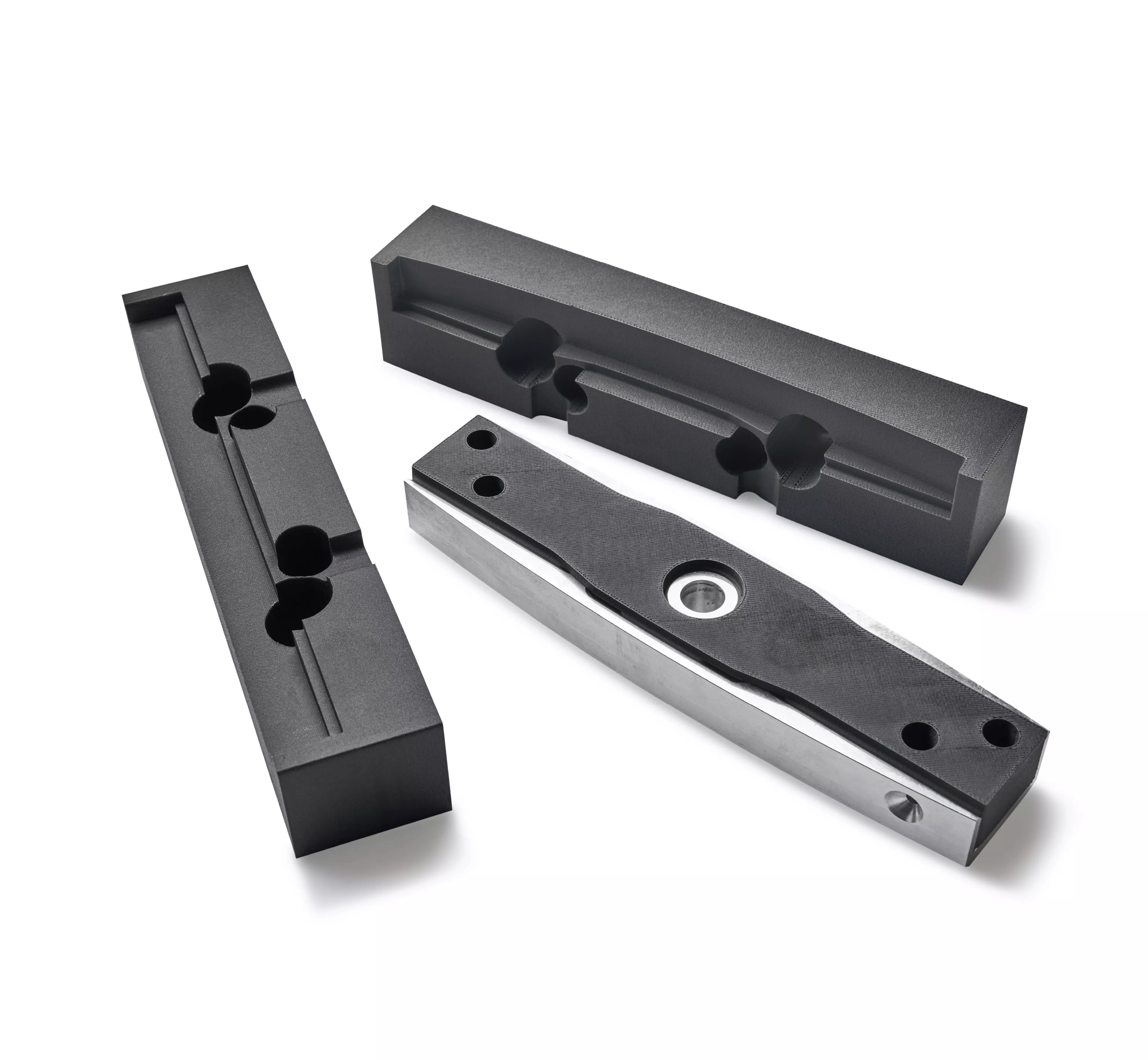 Materials for the Stratasys F123 CR Series feature reinforced with chopped carbon fiber. 