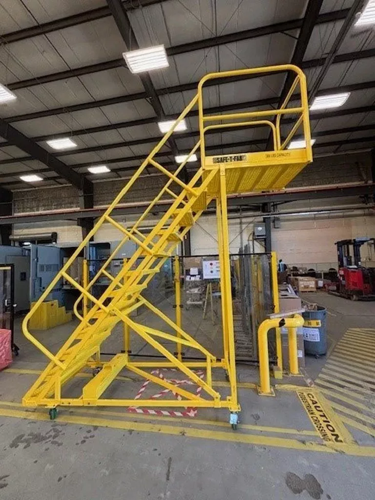 Safe-T-Fab Cantilever Ladder